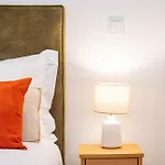 Apartment Campolide Cozy &
