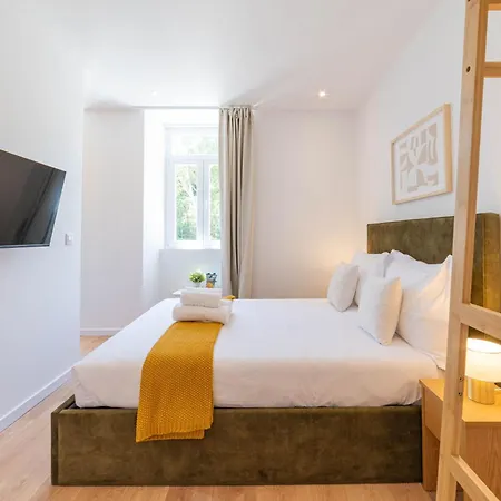 Lägenhet Campolide Cozy & *