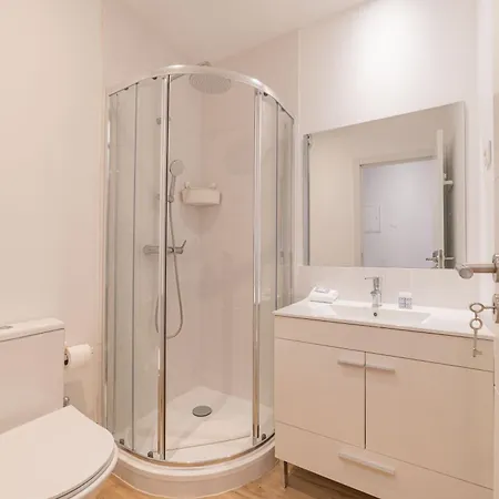 Lägenhet Campolide Cozy &