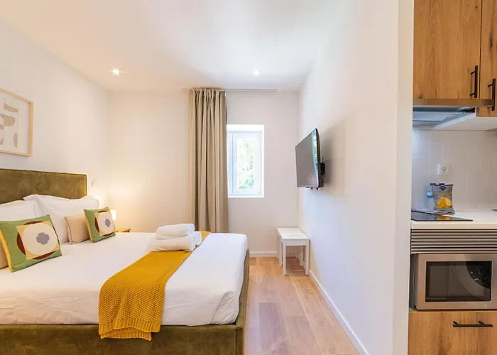 Campolide Cozy & Apartment *