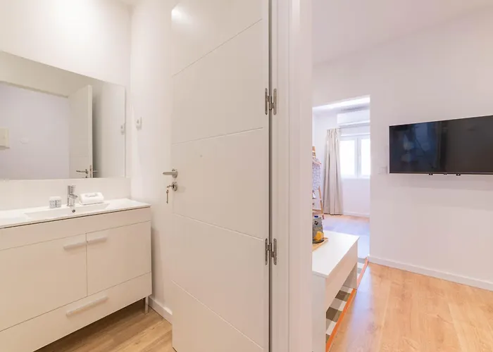 Campolide Cozy & Apartment