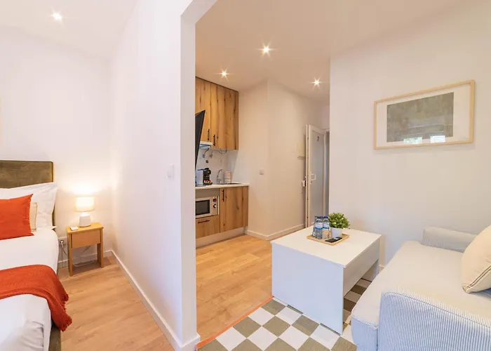 Apartment Campolide Cozy &