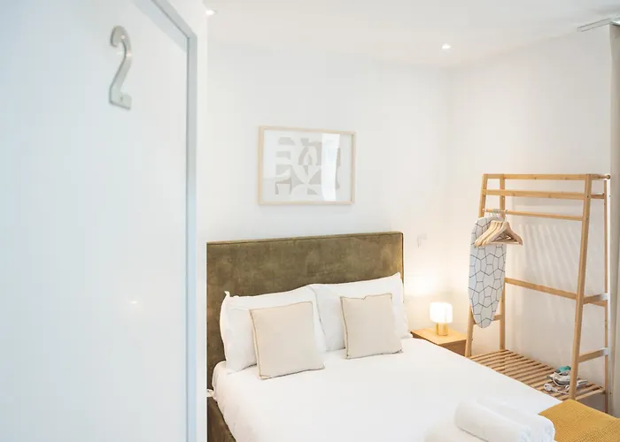 Apartment Campolide Cozy & *