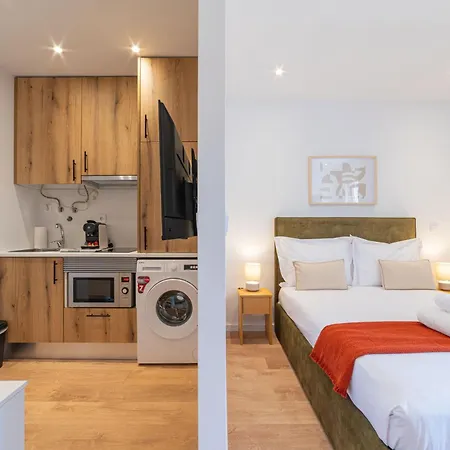 Campolide Cozy & アパート *